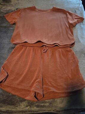 Lou & Grey Rust Scalloped Hem Short Set